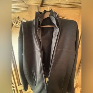 Men's Black Zip-Up Insulated Jacket